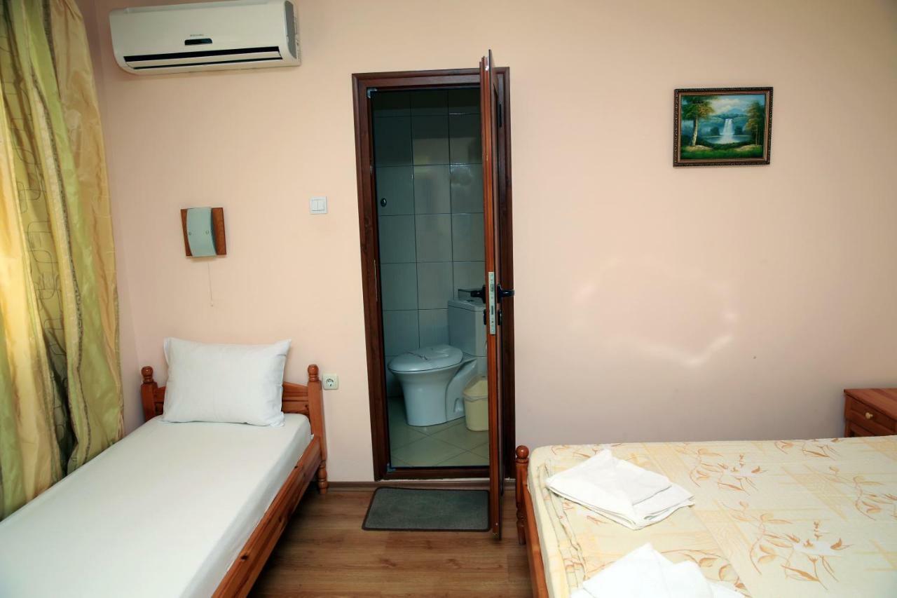 Guest House Ivanovi Черноморец Экстерьер фото